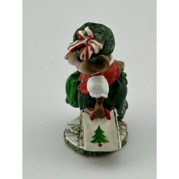 Wee Forest Folks "Mall Mom" Christmas Edition M-264 2001 AP Retired - Picture 5 of 9